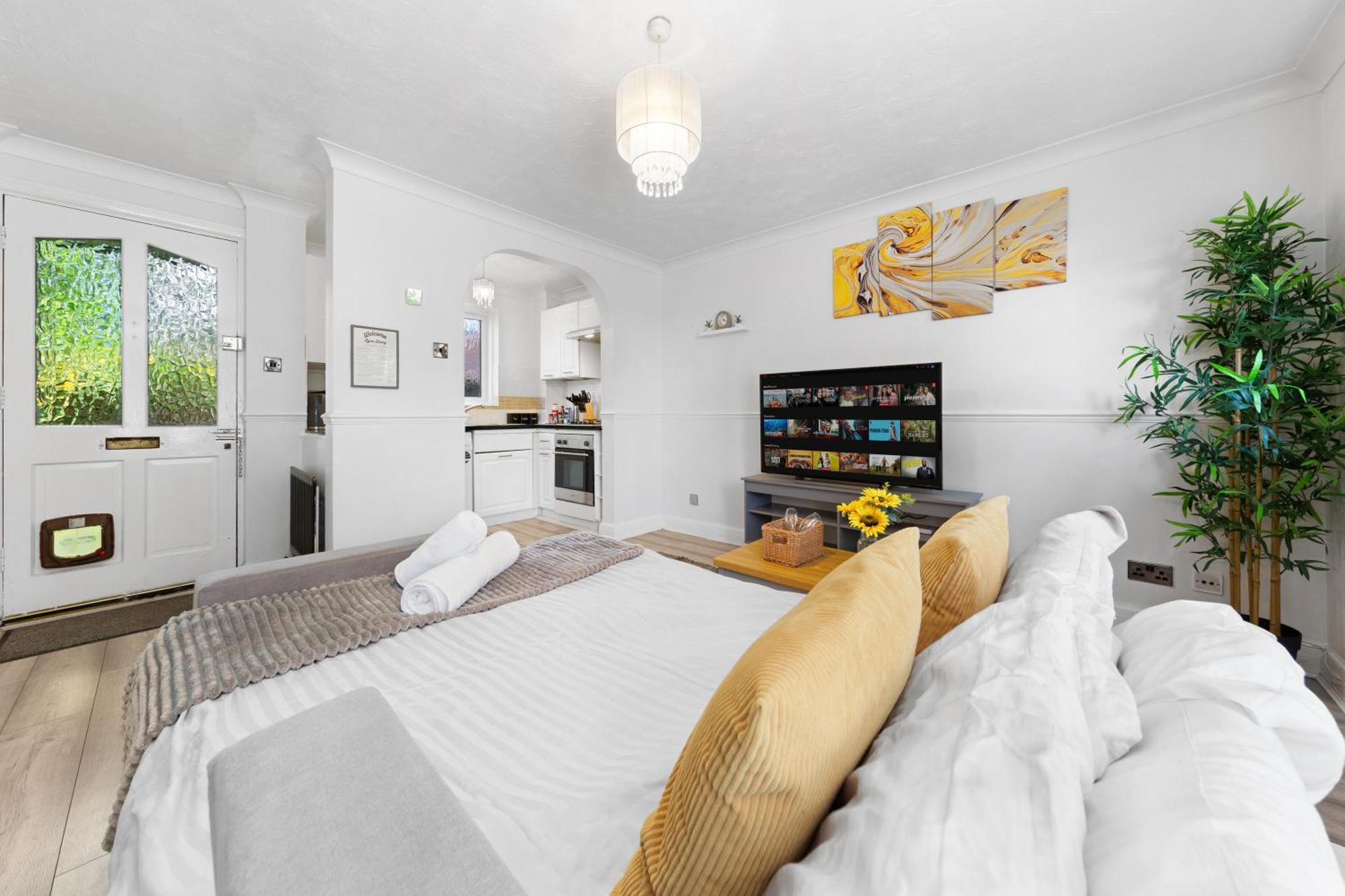 Watford Cozy Full Home - Perfect For Harry Potter Studios! Экстерьер фото